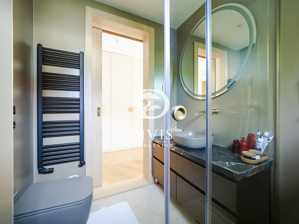 Stan na prodaju u Beogradu, Dedinje, cetvorosoban, 153m2, cena 990000 evra