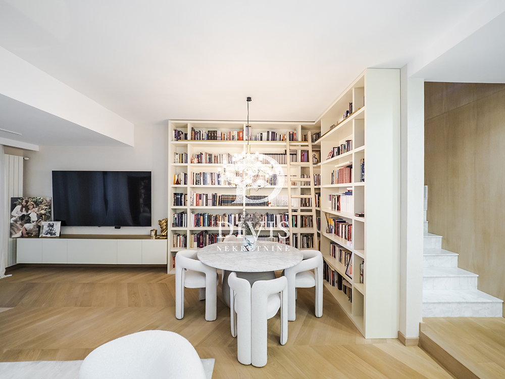 Stan na prodaju u Beogradu, Dedinje, cetvorosoban, 153m2, cena 990000 evra