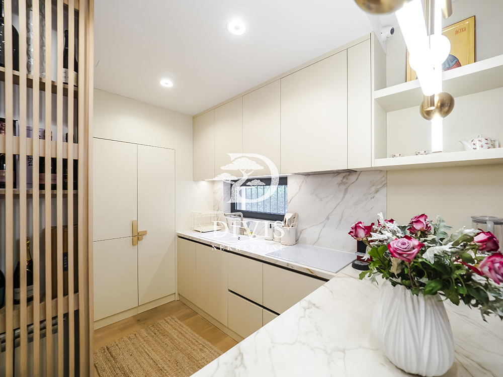 Stan na prodaju u Beogradu, Dedinje, cetvorosoban, 153m2, cena 990000 evra