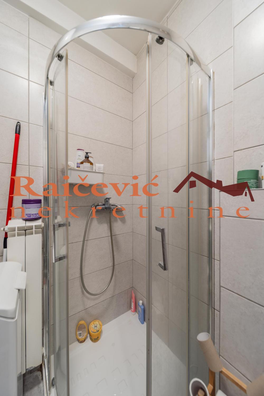 Stan na prodaju u Beogradu, Crveni Krst, jednosoban, 42m2, cena 135000 evra