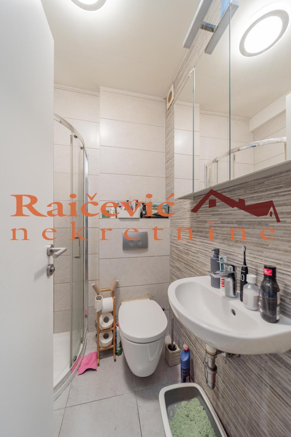 Stan na prodaju u Beogradu, Crveni Krst, jednosoban, 42m2, cena 135000 evra