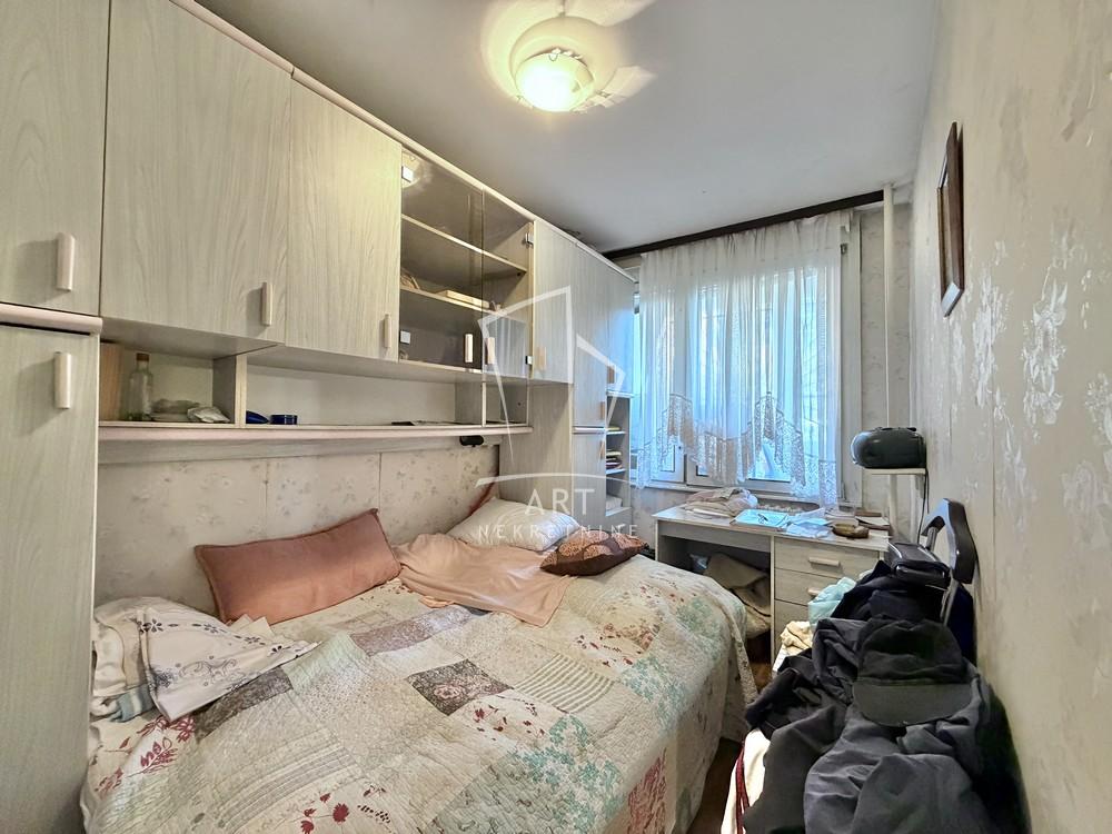 Stan na prodaju u Beogradu, Voždovac, trosoban, 103m2, cena 250000 evra