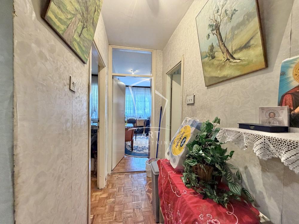 Stan na prodaju u Beogradu, Voždovac, trosoban, 103m2, cena 250000 evra