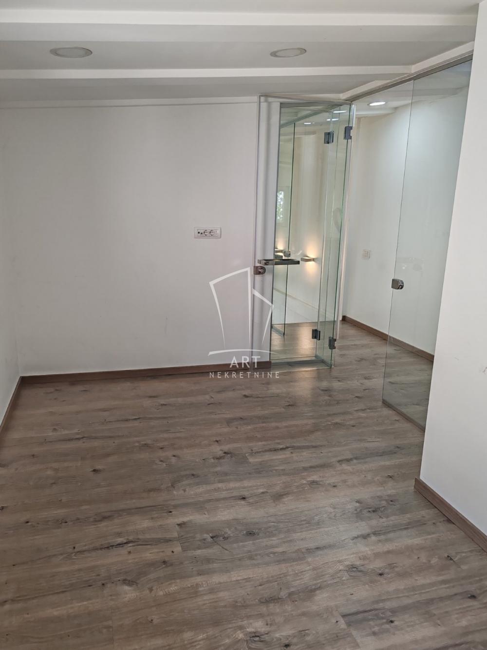 Stan na prodaju u Beogradu, Bulevar despota Stefana, dvosoban, 59m2, cena 210000 evra