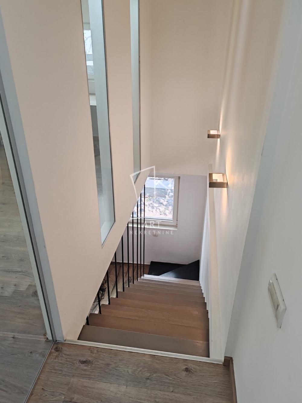 Stan na prodaju u Beogradu, Bulevar despota Stefana, dvosoban, 59m2, cena 210000 evra