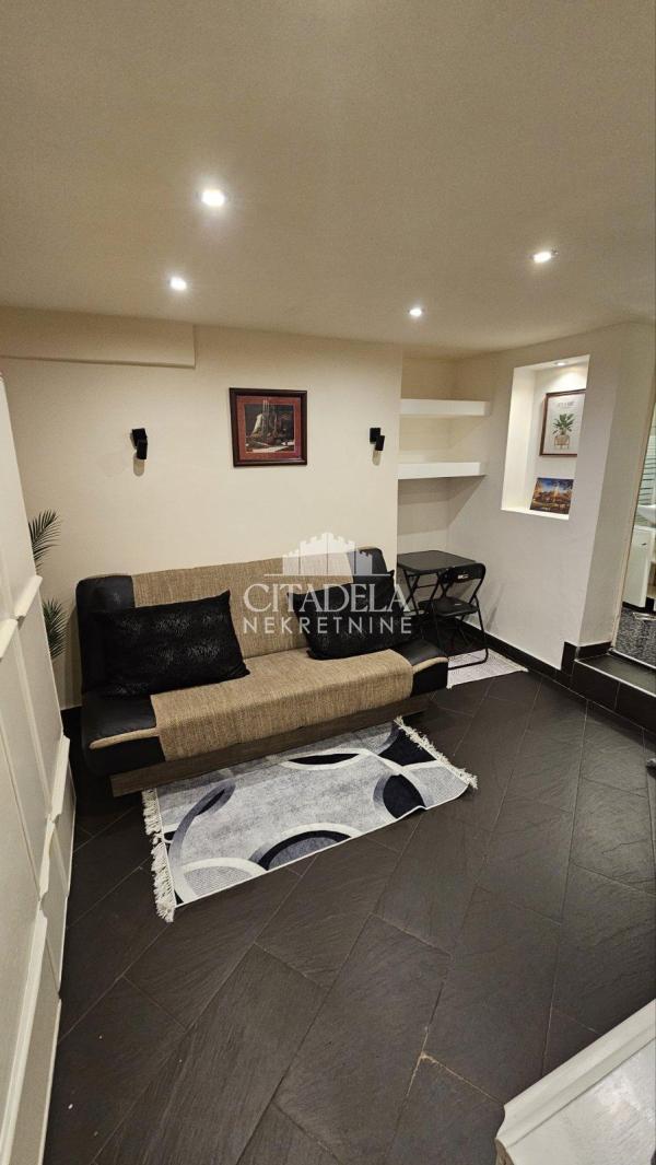 Stan na prodaju u Beogradu, Stari grad, dvosoban, 18m2, cena 85000 evra