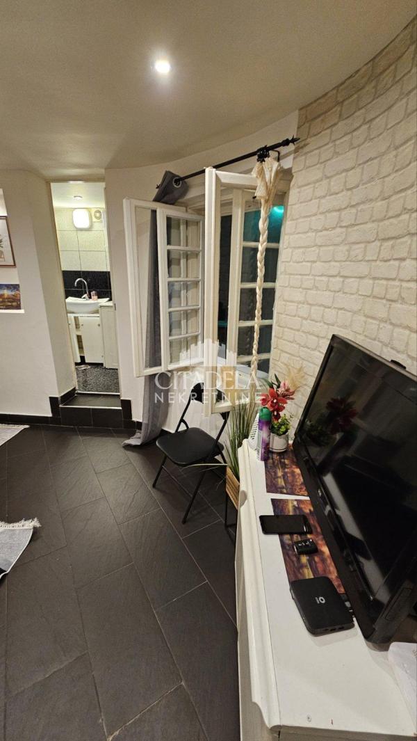 Stan na prodaju u Beogradu, Stari grad, dvosoban, 18m2, cena 85000 evra