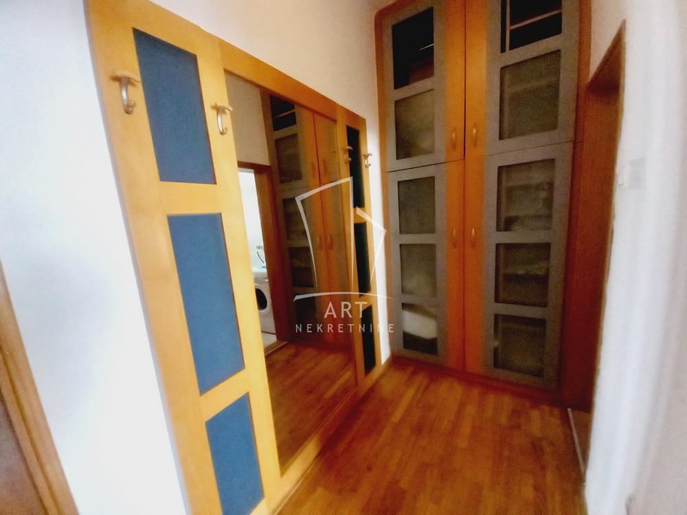 Stan na prodaju u Beogradu, Stari grad, jednoiposoban, 36m2, cena 260000 evra