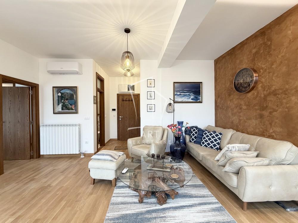 Stan na prodaju u Beogradu, Đeram pijaca, 155m2, cena 605000 evra