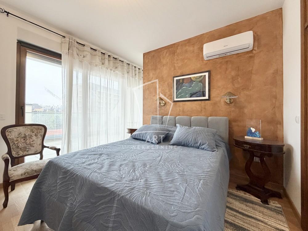 Stan na prodaju u Beogradu, Đeram pijaca, 155m2, cena 605000 evra