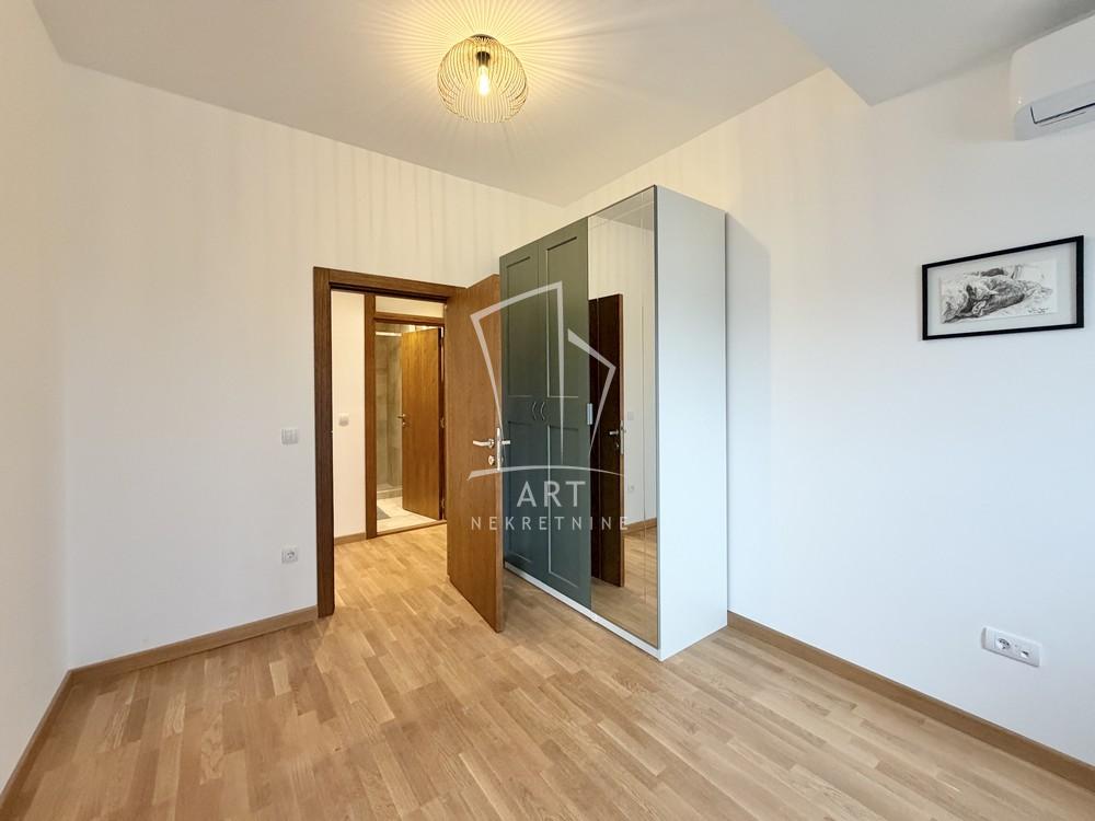 Stan na prodaju u Beogradu, Đeram pijaca, 155m2, cena 605000 evra