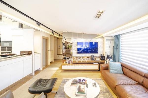 Stan na prodaju u Beogradu, 83m2, cena 399000 evra