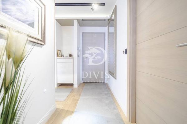 Stan na prodaju u Beogradu, 83m2, cena 399000 evra