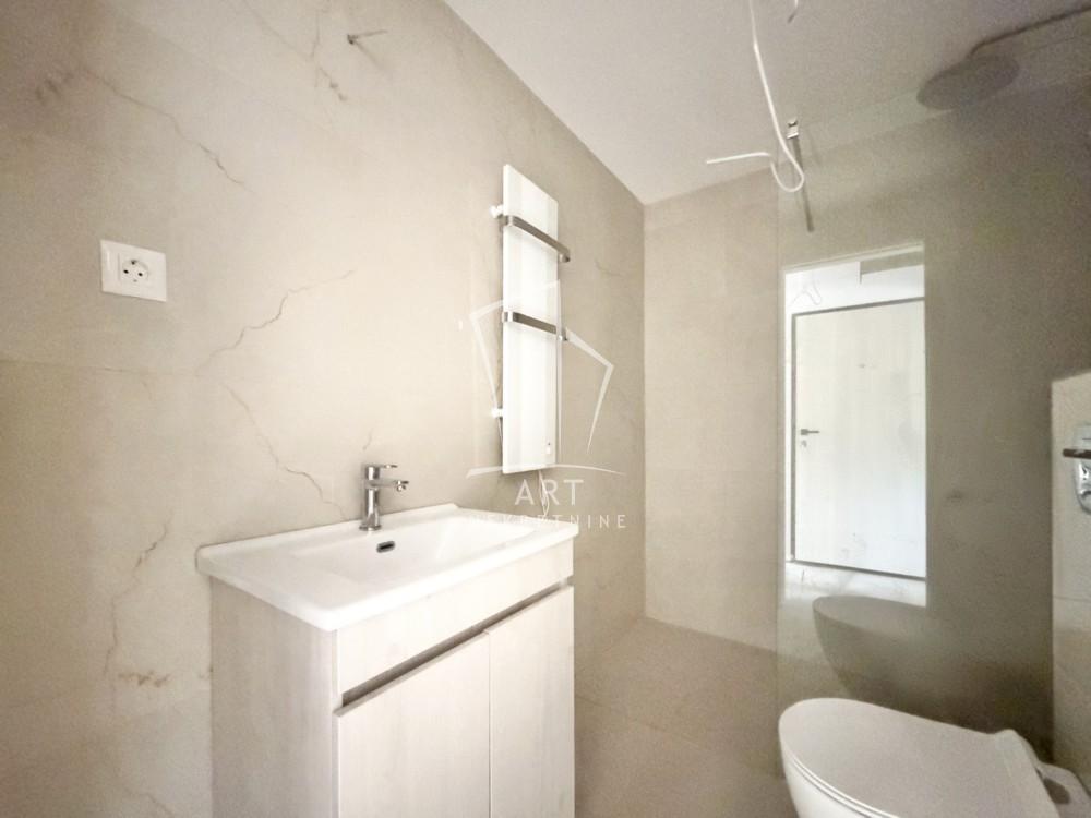 Stan na prodaju u Beogradu, Surčin, trosoban, 60m2, cena 155000 evra