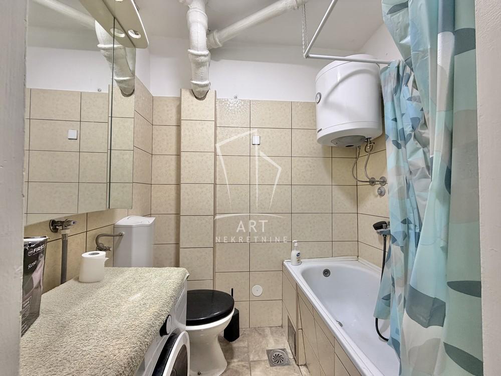 Stan na prodaju u Beogradu, Čukarica, jednoiposoban, 39m2, cena 95000 evra