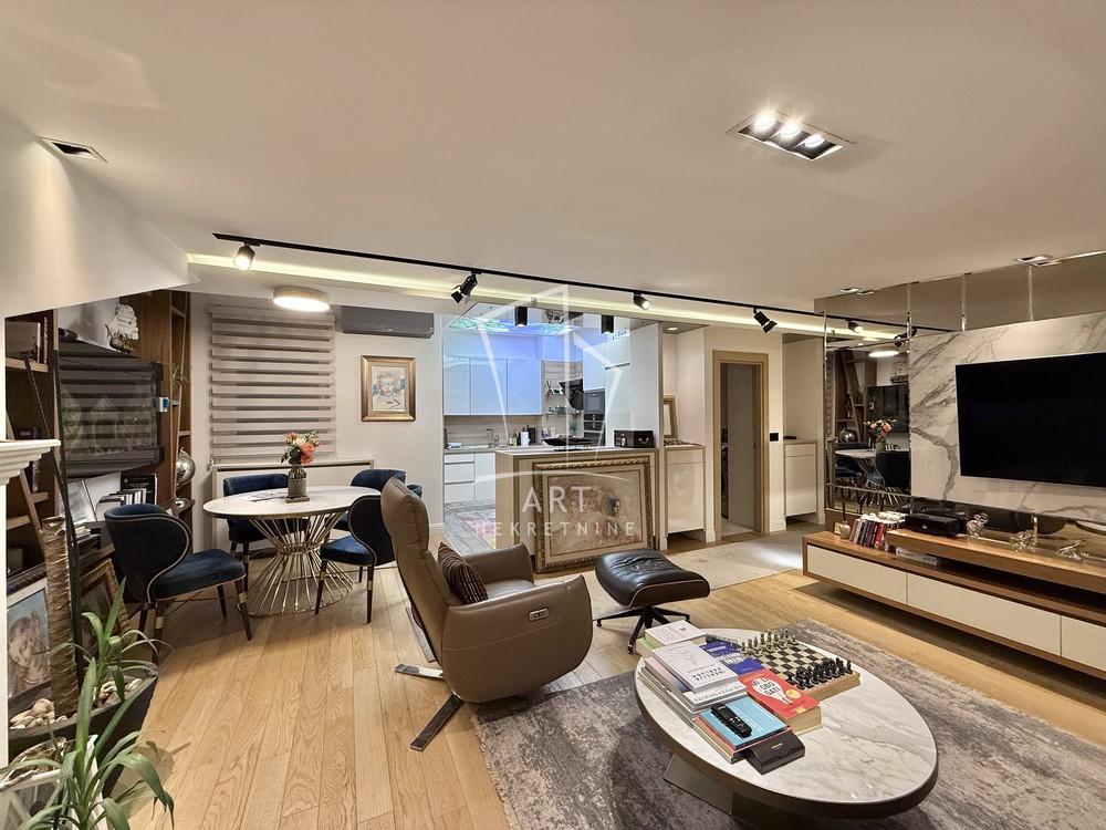 Stan na prodaju u Beogradu, Vračar, trosoban, 83m2, cena 399000 evra