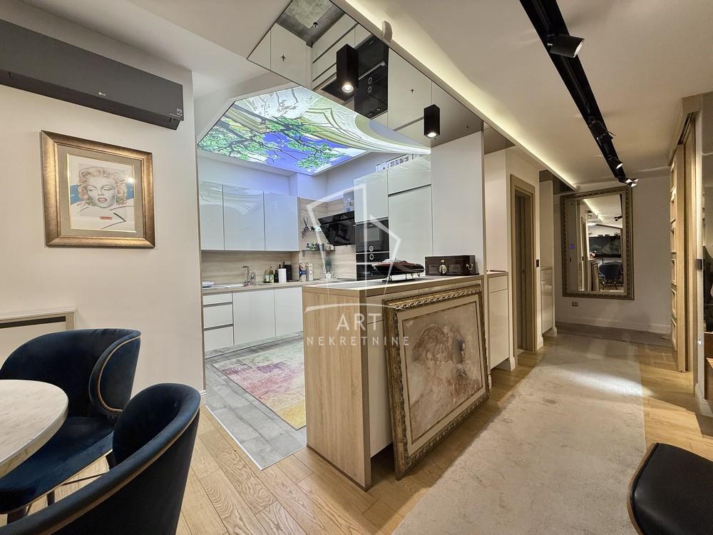 Stan na prodaju u Beogradu, Vračar, trosoban, 83m2, cena 399000 evra