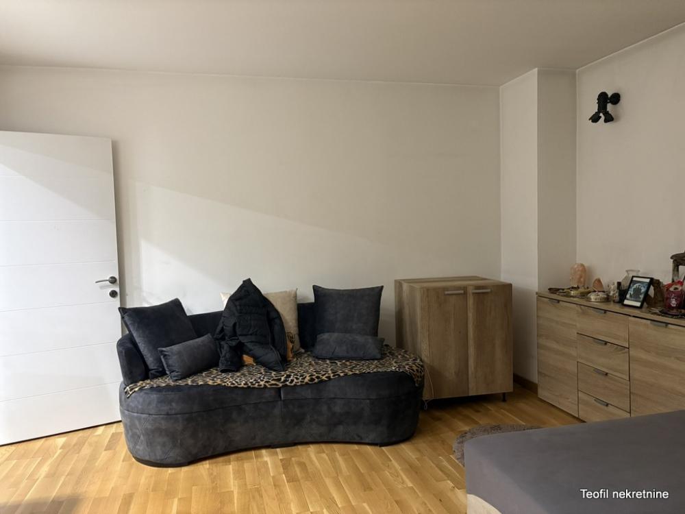 Stan na prodaju u Beogradu, Mirijevo, dvosoban, 53m2, cena 185000 evra