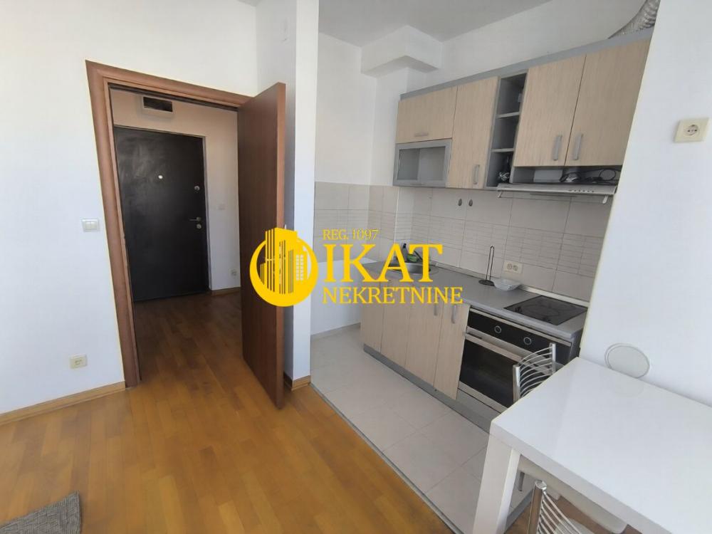 Stan na prodaju u Beogradu, Konjarnik, 35m2, cena 126000 evra