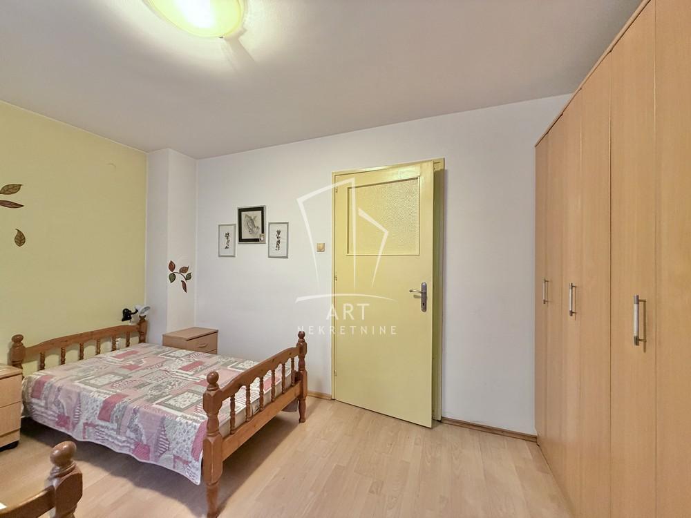 Stan na prodaju u Beogradu, Zvezdara, dvoiposoban, 55m2, cena 179000 evra