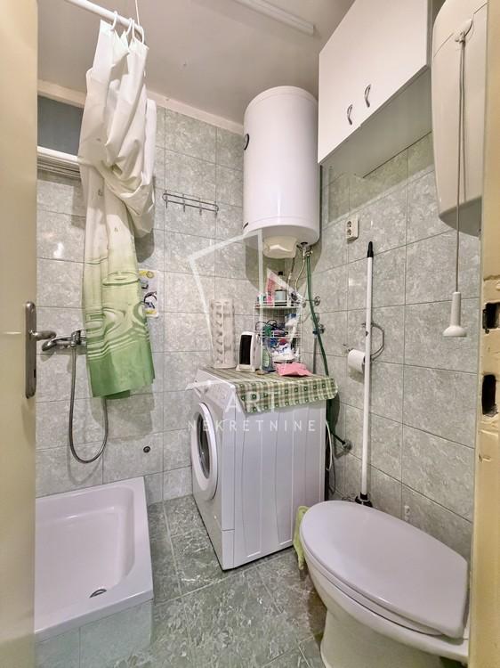 Stan na prodaju u Beogradu, Zvezdara, dvoiposoban, 55m2, cena 179000 evra