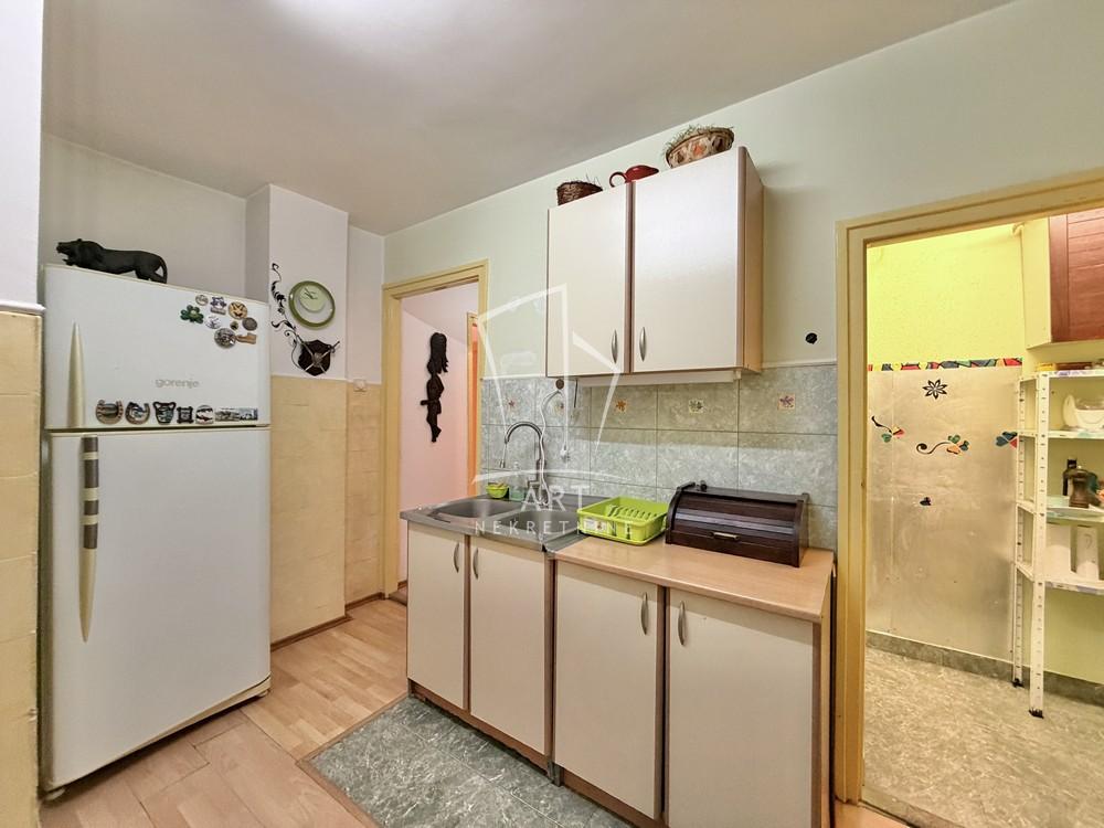 Stan na prodaju u Beogradu, Zvezdara, dvoiposoban, 55m2, cena 179000 evra