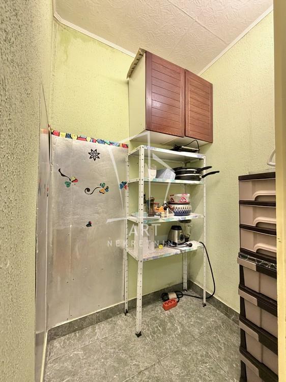 Stan na prodaju u Beogradu, Zvezdara, dvoiposoban, 55m2, cena 179000 evra