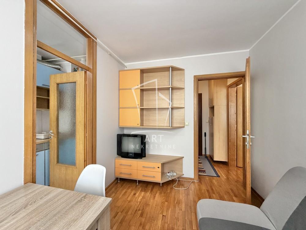 Stan na prodaju u Beogradu, Čukarica, dvosoban, 67m2, cena 179500 evra