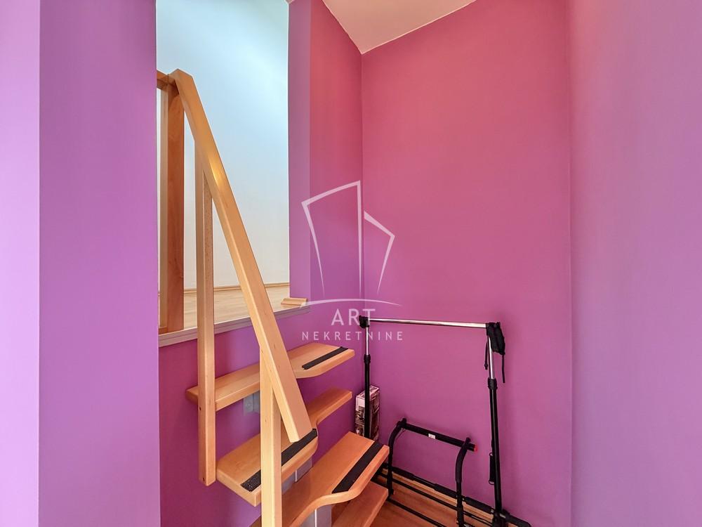 Stan na prodaju u Beogradu, Čukarica, dvosoban, 67m2, cena 179500 evra