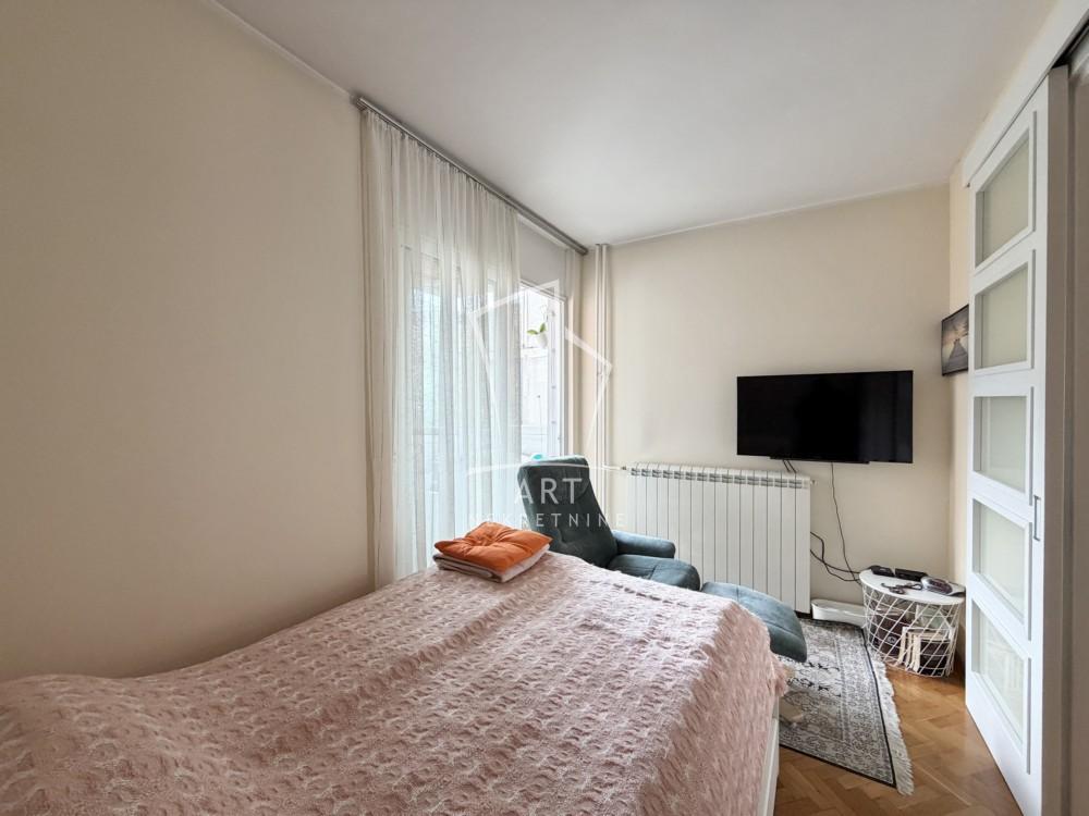 Stan na prodaju u Beogradu, Vukov spomenik, jednoiposoban, 38m2, cena 190000 evra