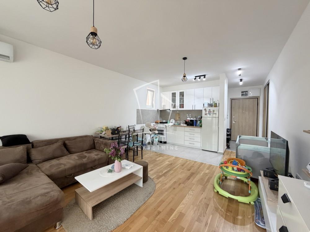 Stan na prodaju u Beogradu, Borča, jednoiposoban, 42m2, cena 99000 evra