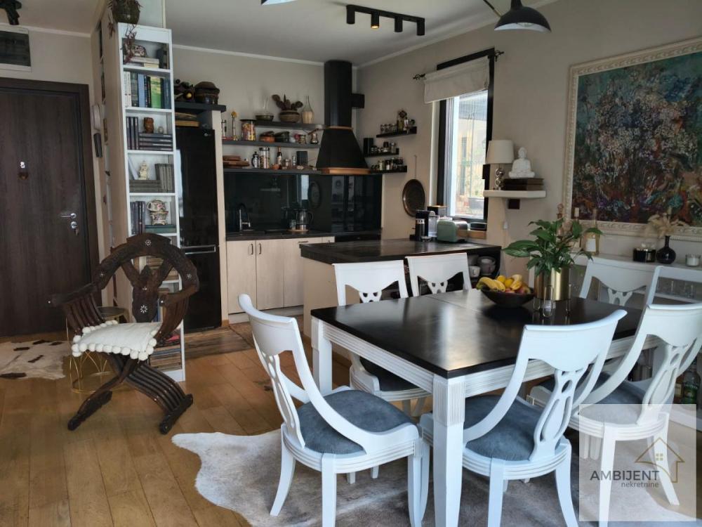 Stan na prodaju u Beogradu, Pašino brdo, dvoiposoban, 65m2, cena 248000 evra