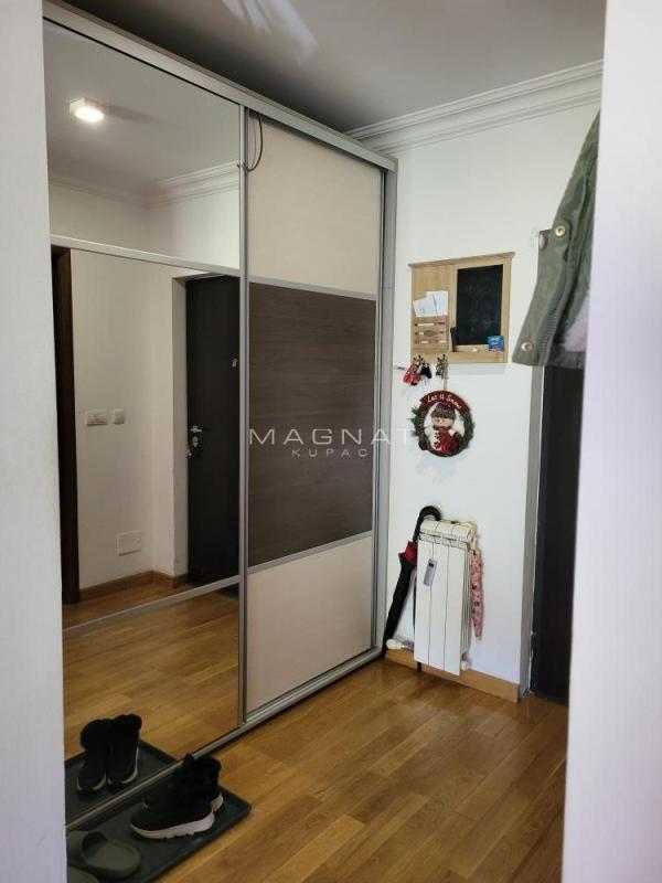 Stan na prodaju u Beogradu, Vukov spomenik, trosoban, 75m2, cena 295000 evra