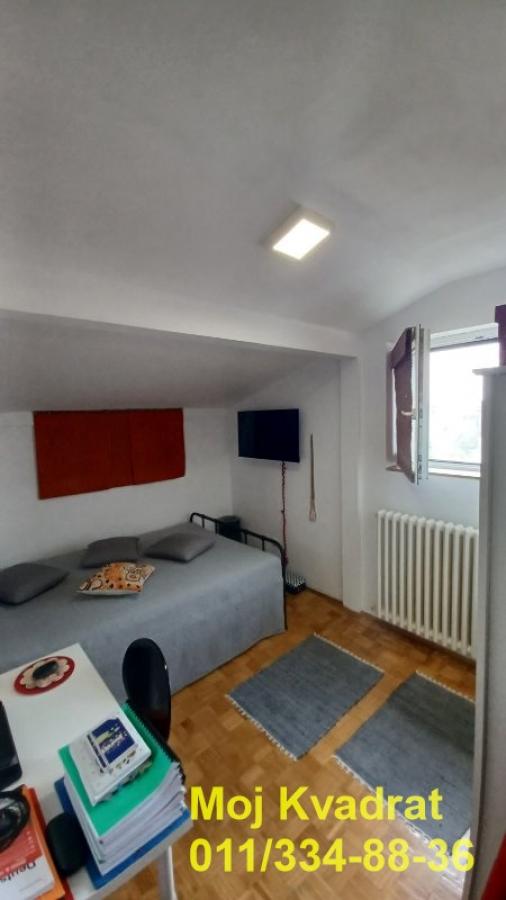 Stan na prodaju u Beogradu, Skojevsko naselje, dvoiposoban, 53m2, cena 140000 evra