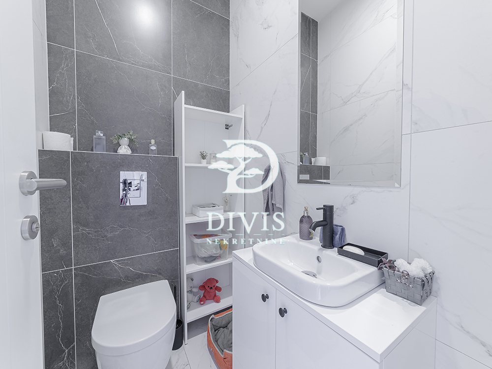 Stan na prodaju u Beogradu, Novi Beograd, 149m2, cena 548999 evra