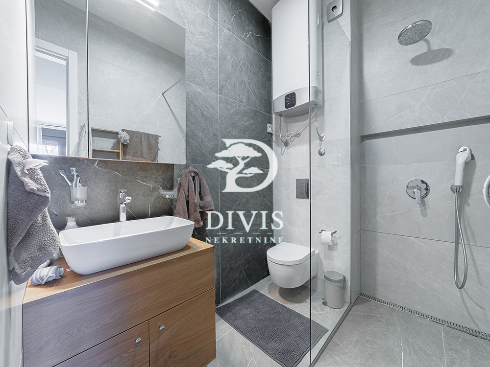 Stan na prodaju u Beogradu, Novi Beograd, 149m2, cena 548999 evra