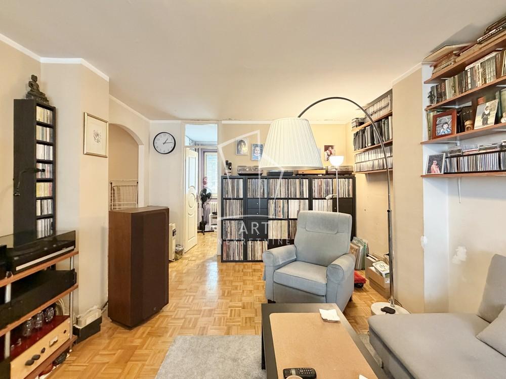 Stan na prodaju u Beogradu, Novi Beograd, dvoiposoban, 77m2, cena 269000 evra