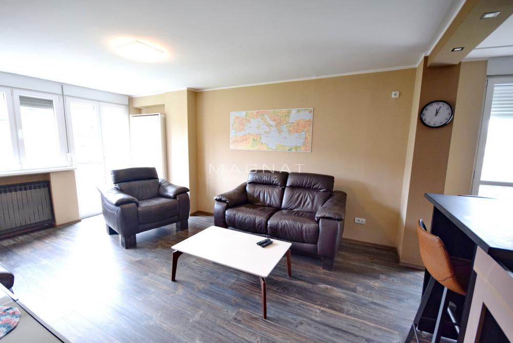 Stan na prodaju u Beogradu, Zemun, dvosoban, 58m2, cena 230000 evra