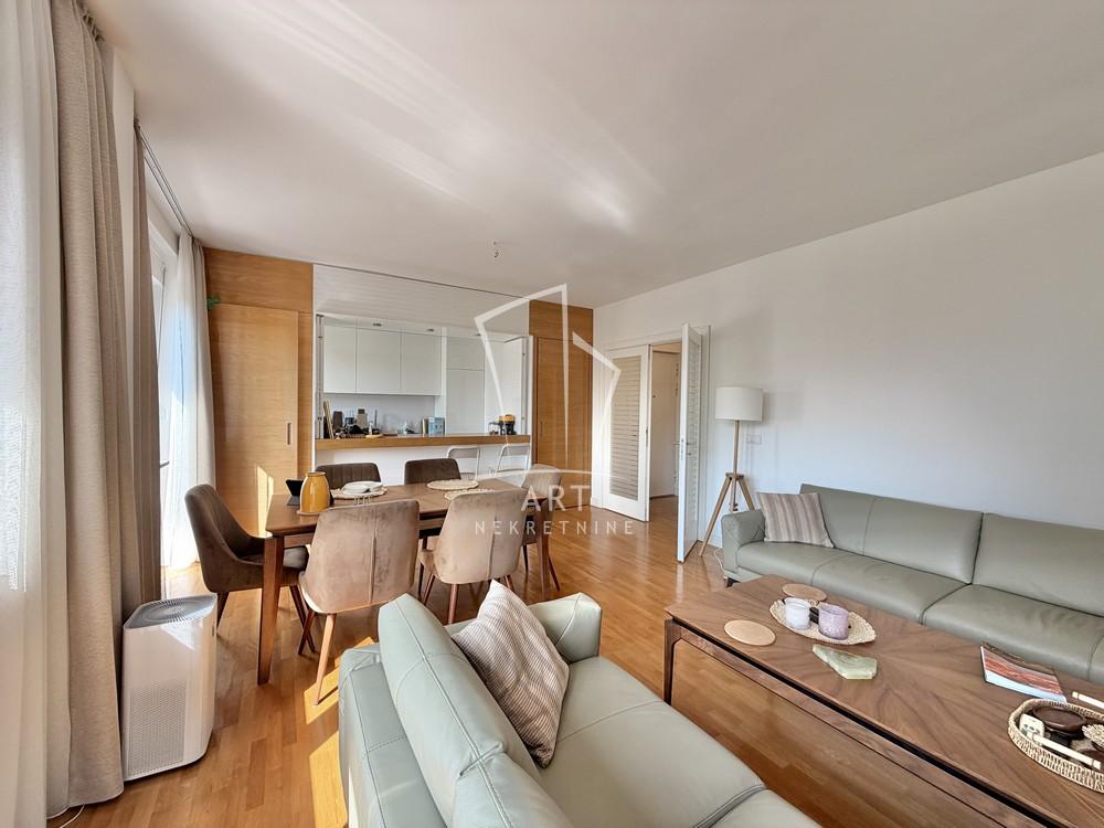 Stan na prodaju u Beogradu, Vračar (Hram), dvosoban, 63m2, cena 445000 evra