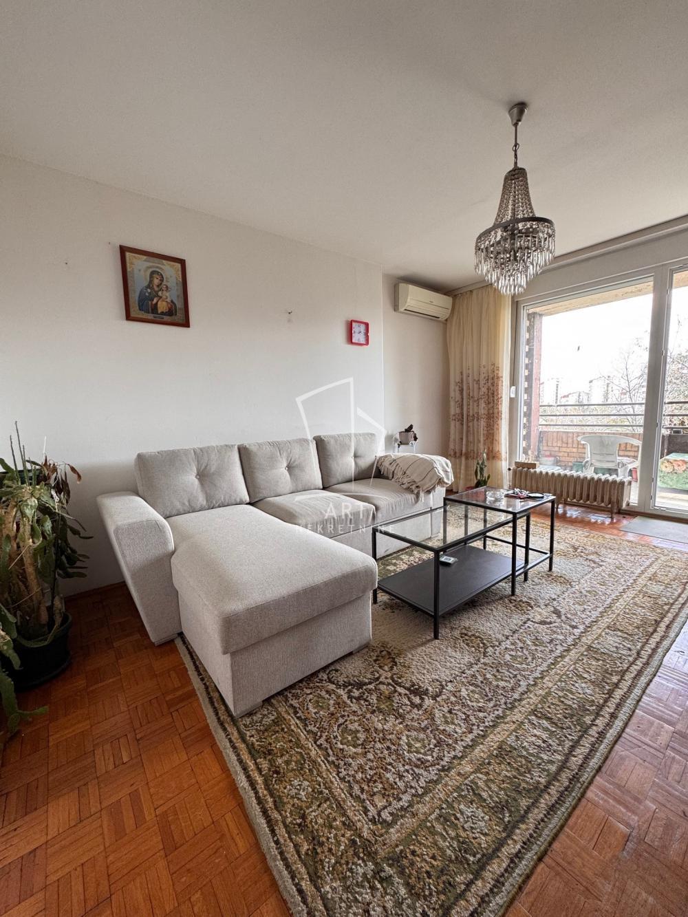 Stan na prodaju u Beogradu, Čukarica, jednosoban, 59m2, cena 186000 evra