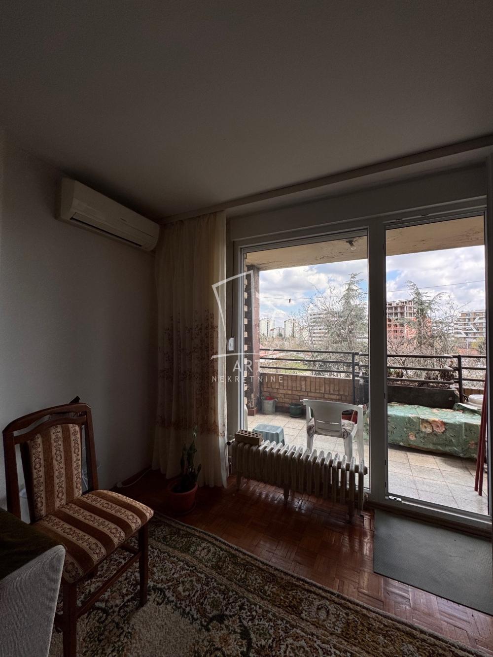 Stan na prodaju u Beogradu, Čukarica, jednosoban, 59m2, cena 186000 evra