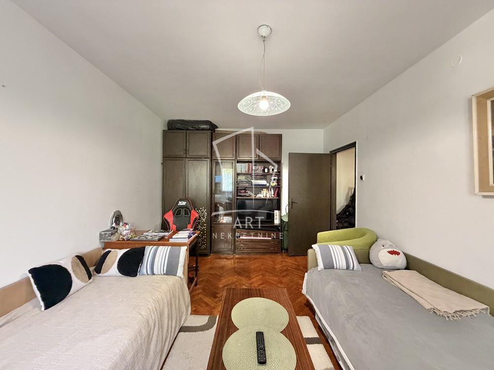 Stan na prodaju u Beogradu, Karaburma, jednosoban, 36m2, cena 100000 evra