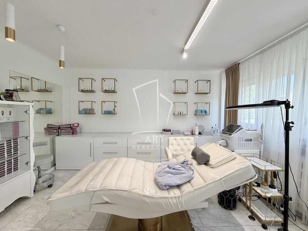 Stan na prodaju u Beogradu, Kalenić pijaca, dvosoban, 53m2, cena 235000 evra