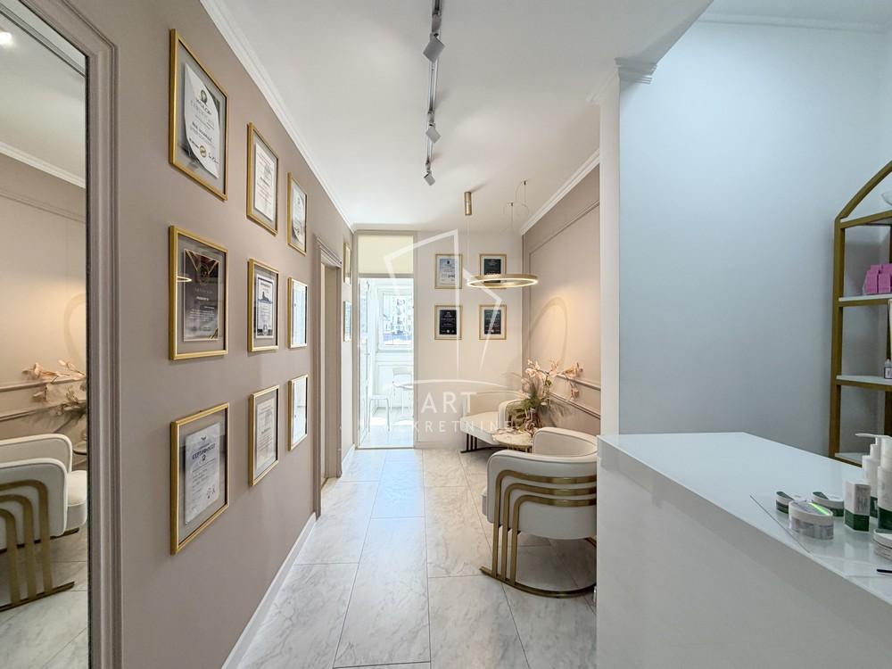 Stan na prodaju u Beogradu, Kalenić pijaca, dvosoban, 53m2, cena 235000 evra