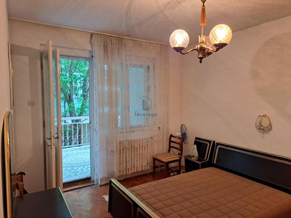 Stan na prodaju u Beogradu, Senjak, dvosoban, 122m2, cena 320000 evra