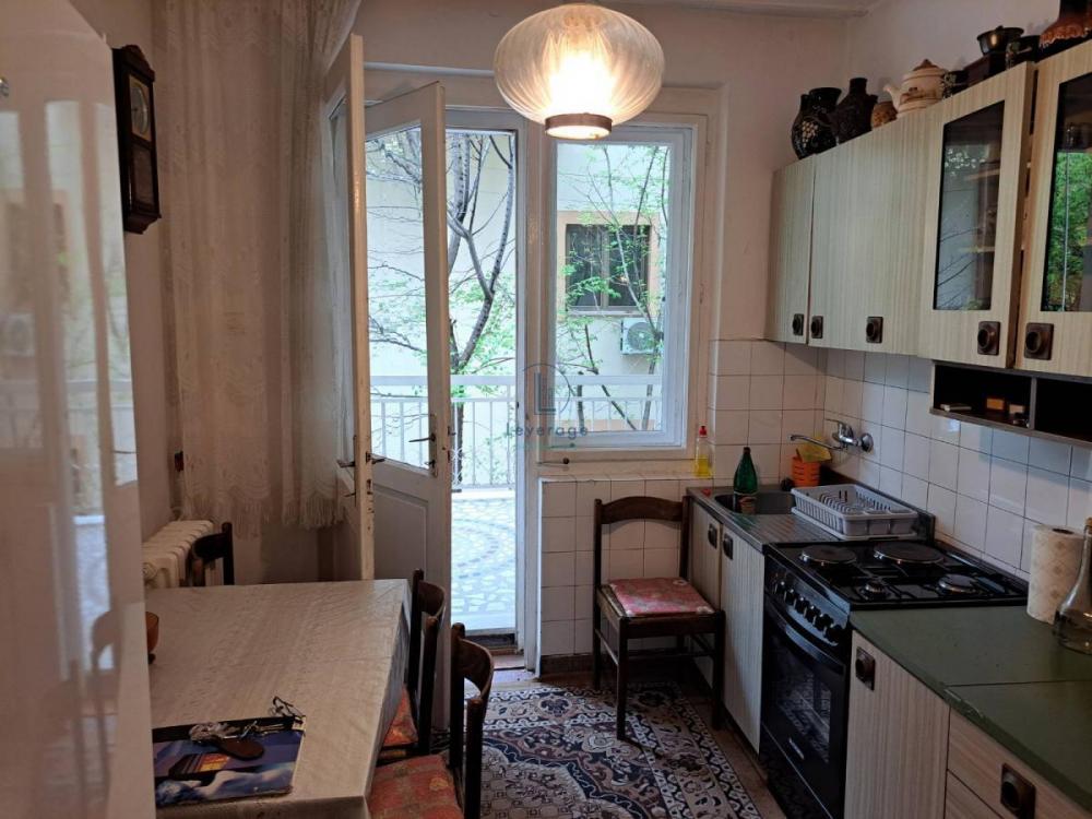 Stan na prodaju u Beogradu, Senjak, dvosoban, 122m2, cena 320000 evra