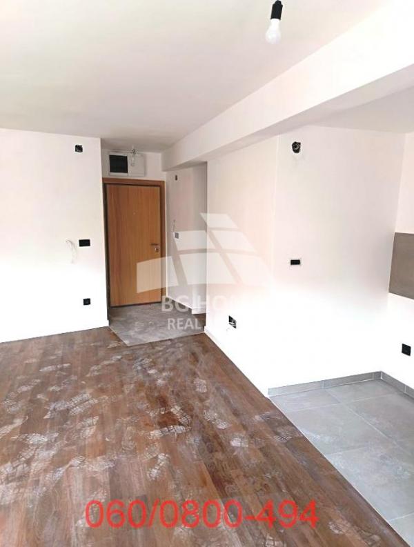 Stan na prodaju u Beogradu, Voždovac, trosoban, 76m2, cena 180000 evra