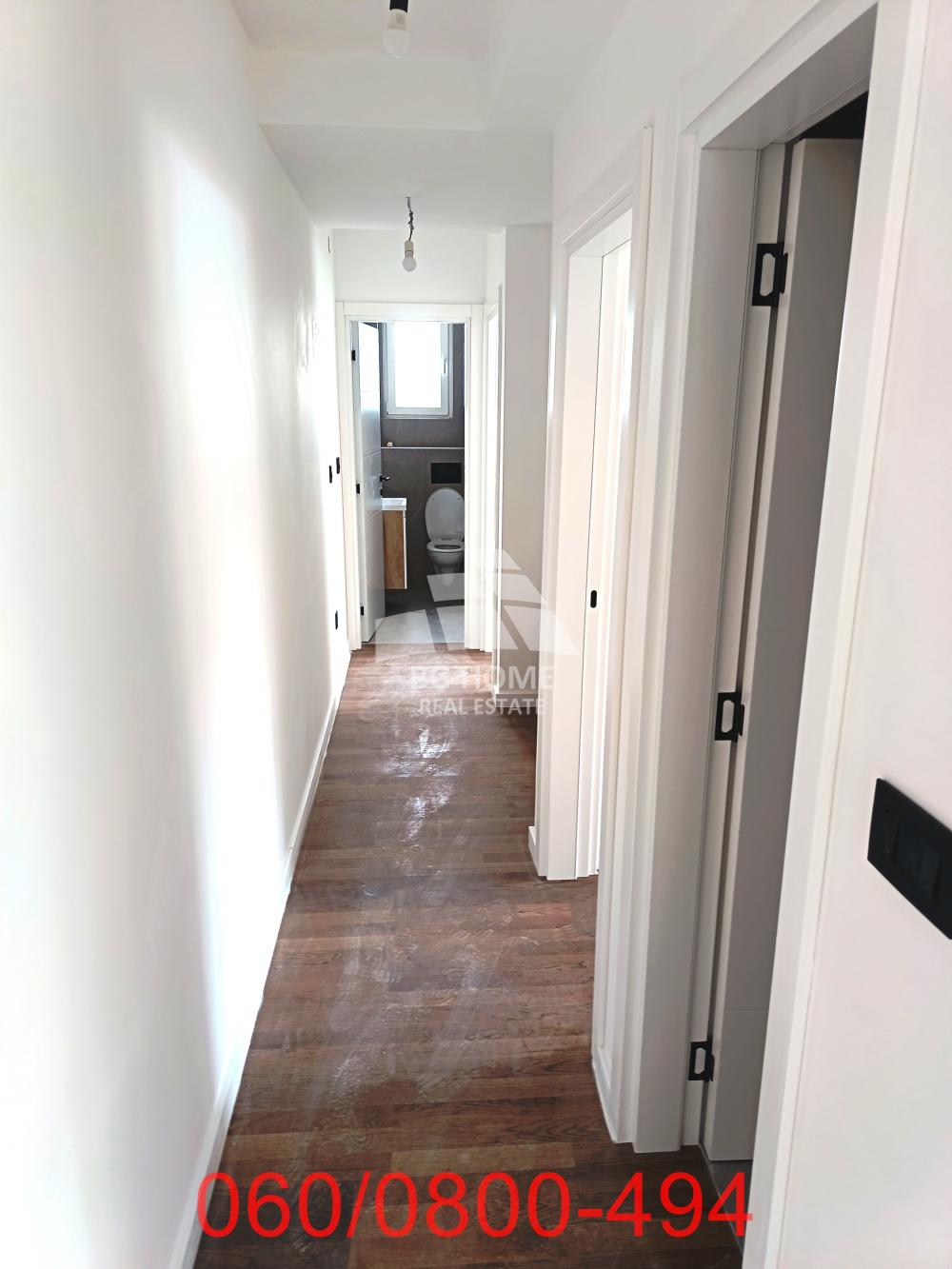 Stan na prodaju u Beogradu, Voždovac, trosoban, 76m2, cena 180000 evra