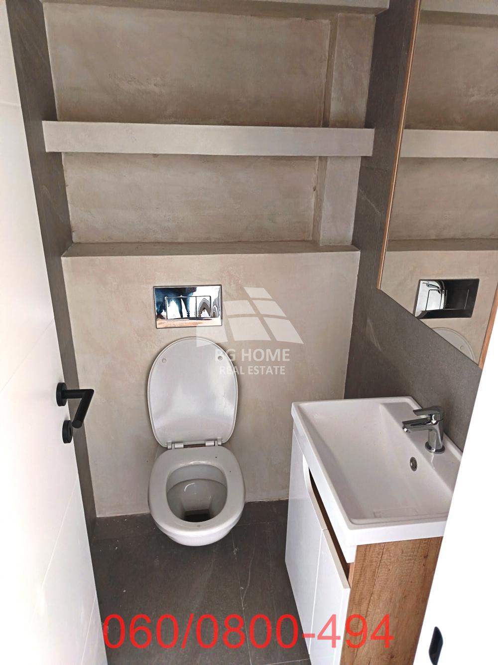 Stan na prodaju u Beogradu, Voždovac, trosoban, 76m2, cena 180000 evra