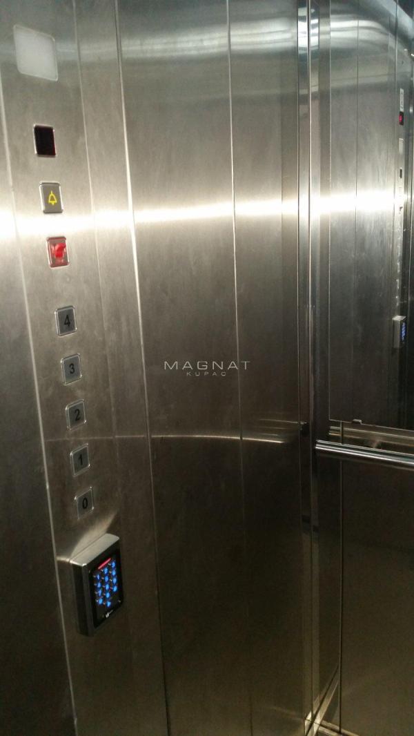 Stan na prodaju u Beogradu, Stari grad, trosoban, 58m2, cena 290000 evra